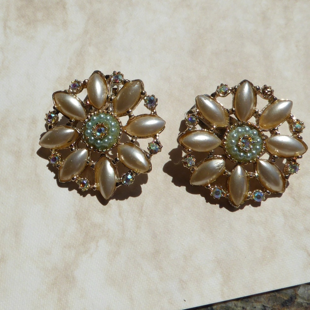 Vintage Faux Pearl and Rhinestone Clip On Earrings